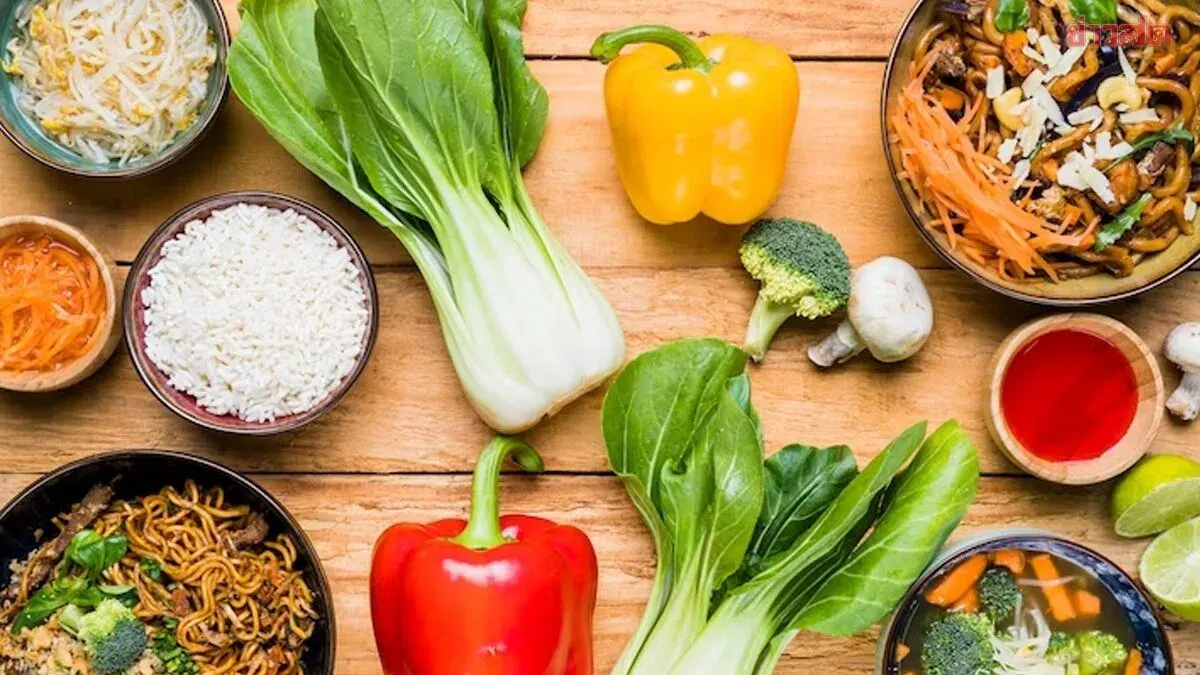 High Living Costs Force Thais to Change Food Choices
