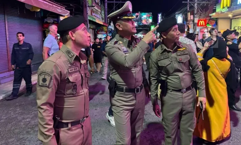 Foreign Couple Deported After Indecent Act on Tuk-Tuk in Patong
