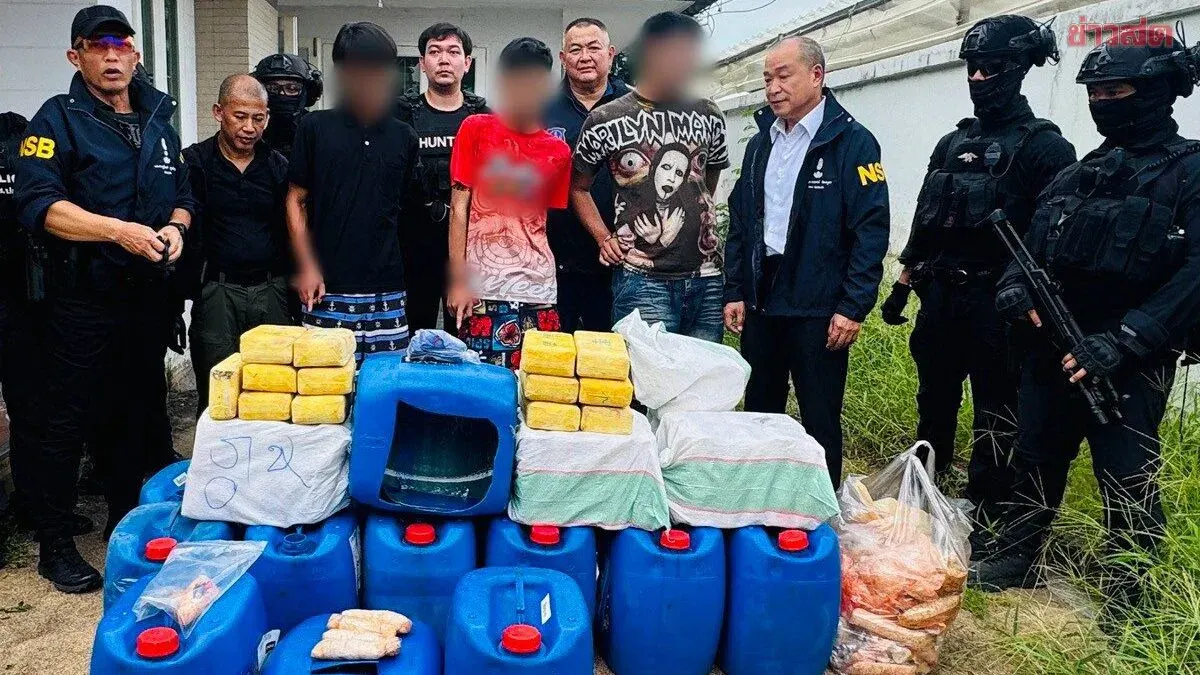 Police Seize 1.1 Million Meth Pills Hidden in Fuel Tanks