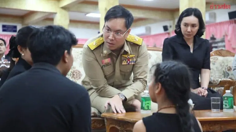 Deputy Education Minister Attends Funeral Rites for Teacher Papassara, Victim of Mass Shooting in Ayutthaya; Provides Personal Scholarship for Her Two Children Through High School