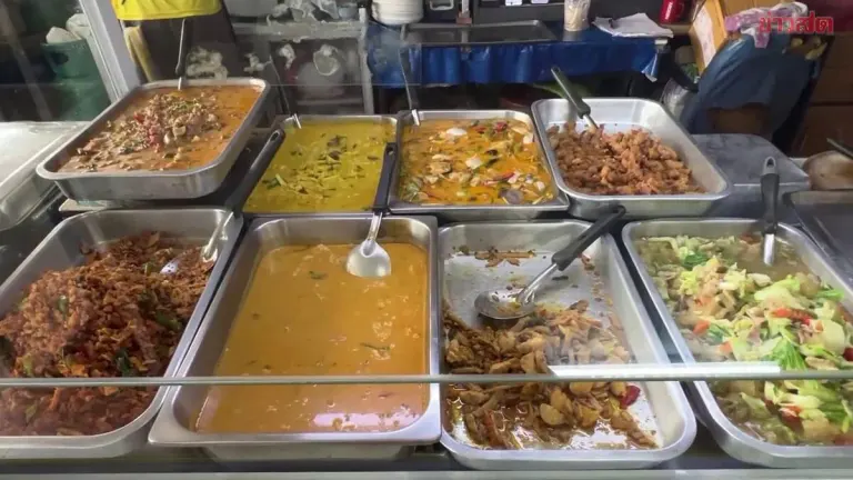 Chai Nat Vendors Question 40-Baht Meal Program
