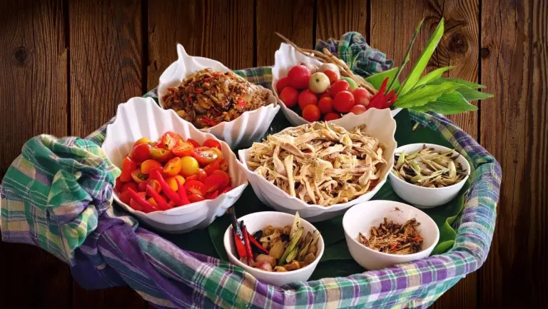 Loei's Hidden Gem: Savalang Chicken Curry