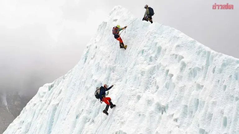 Record 274 Climbers Summit Mount Everest in Single Day from Nepal Side, Breaking All-Time Record