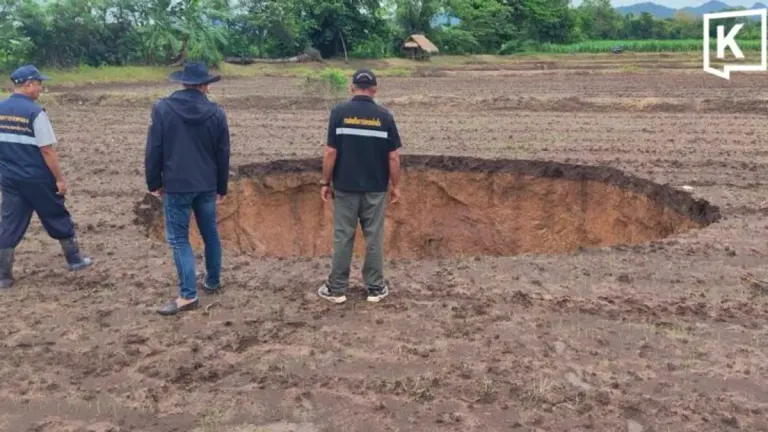 Seven Large Sinkholes Appear in Khon Kaen Farmland