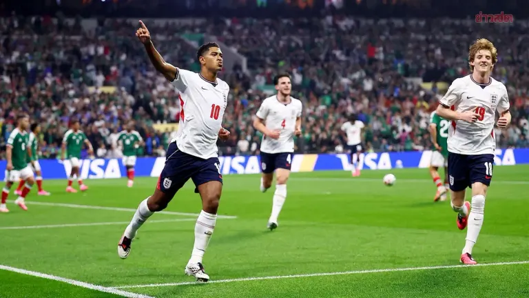 England Advances Past Mexico 3-2 With Ten Men