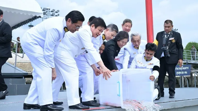 Po Teck Tung Foundation Holds Merit Ceremony Honoring Queen Sirikit
