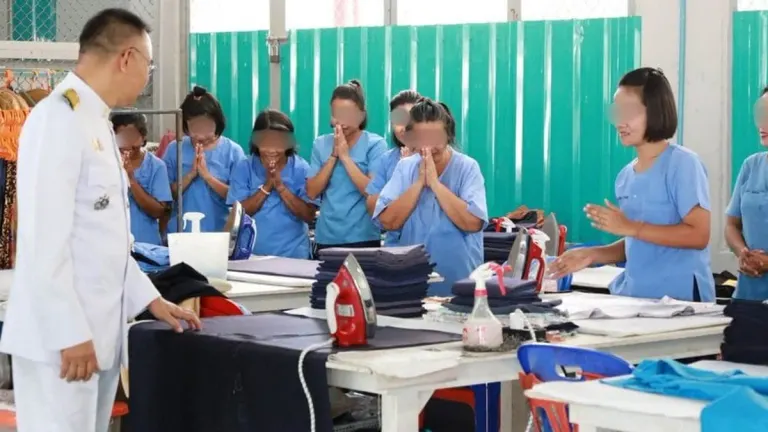 Phuket Prison Opens Family Visits for King's Birthday