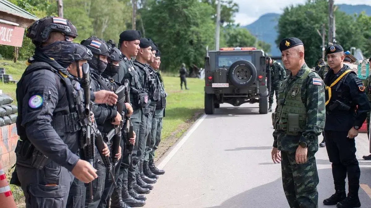 Thai Commander Monitors Myanmar Fighting at Mae Sot Border