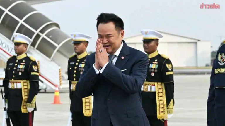 Thai PM Arrives in Jakarta to Strengthen Indonesia Ties