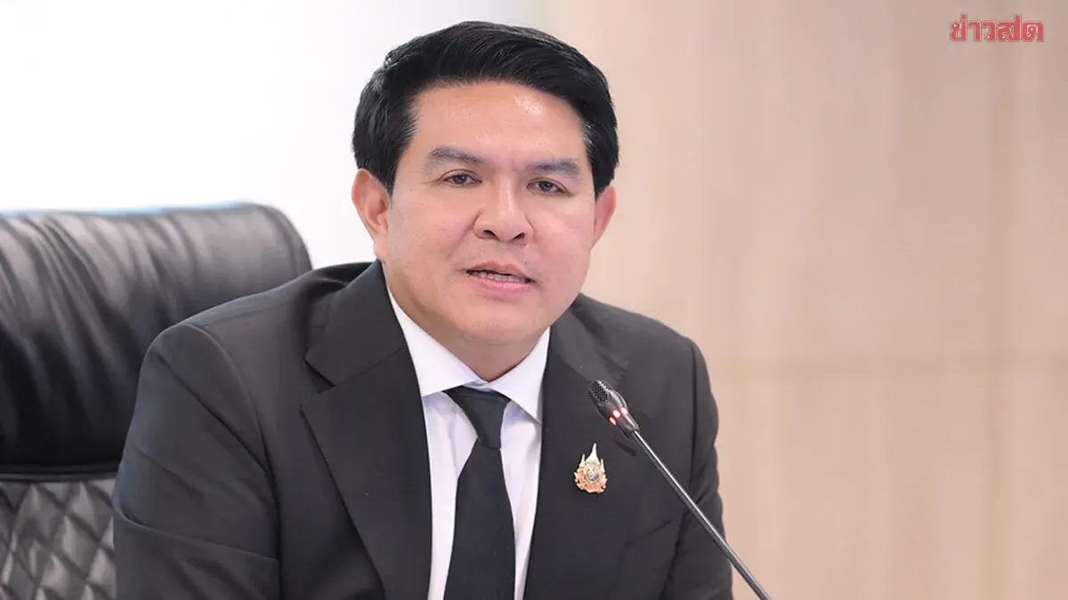 Foreign Tourist Arrivals in Thailand Drop 4% to 23.9 Million
