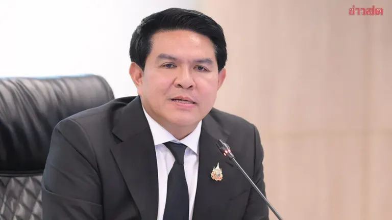 Foreign Tourist Arrivals in Thailand Drop 4% to 23.9 Million