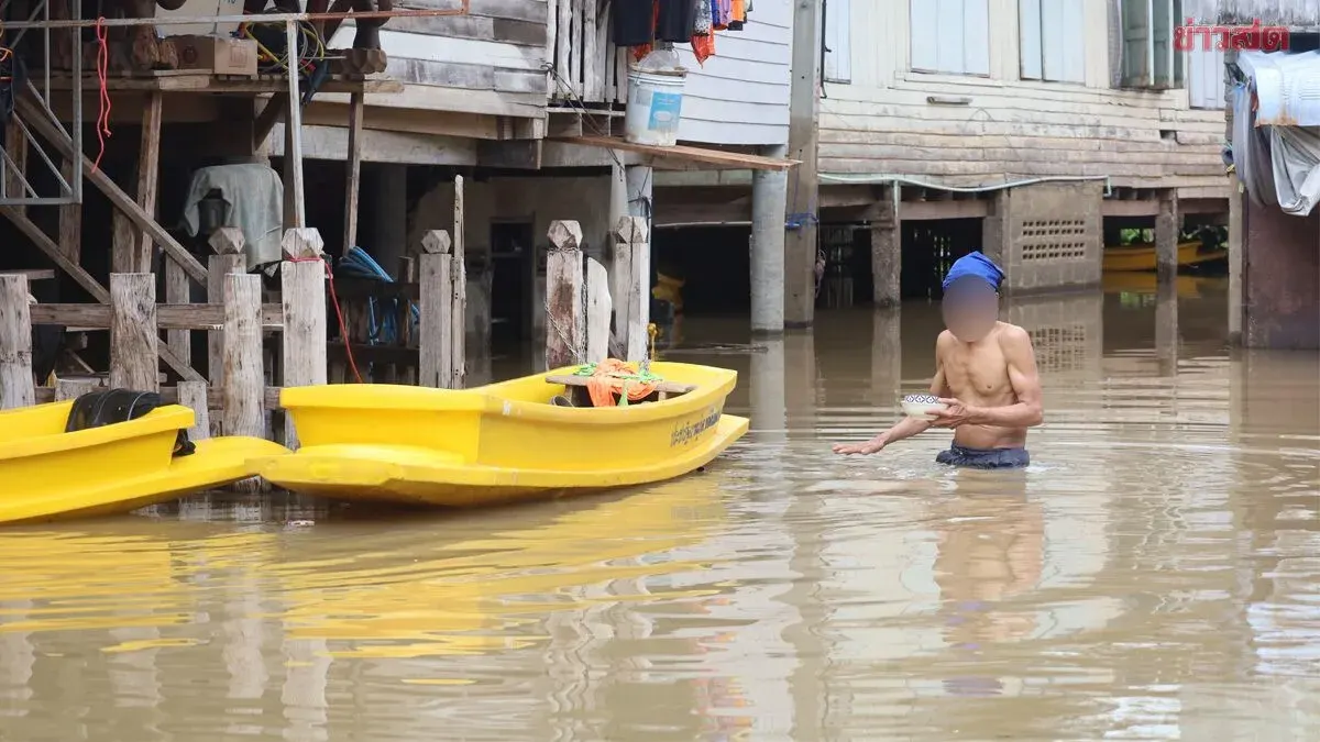 Pak Hai Residents Caught Off Guard by Rapid Floodwaters