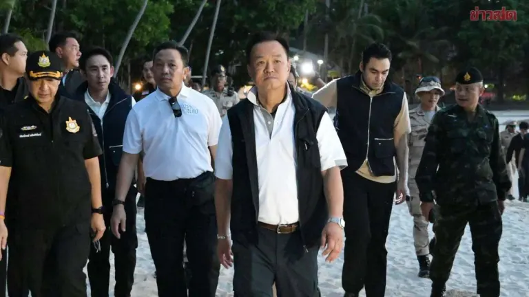 Anuthин Declares Those Who Encroached on Freedom Beach for Decades Must Face Prison; Built 300-Step Staircase Without Government Knowledge