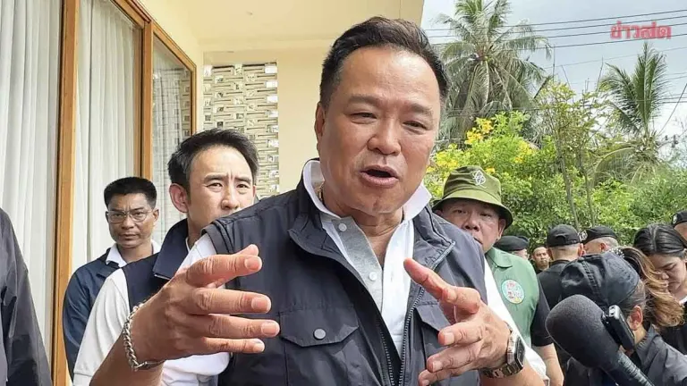 PM raids illegal pool villa on Koh Phangan, uncovers Israeli using Thai nominee, orders financial investigation