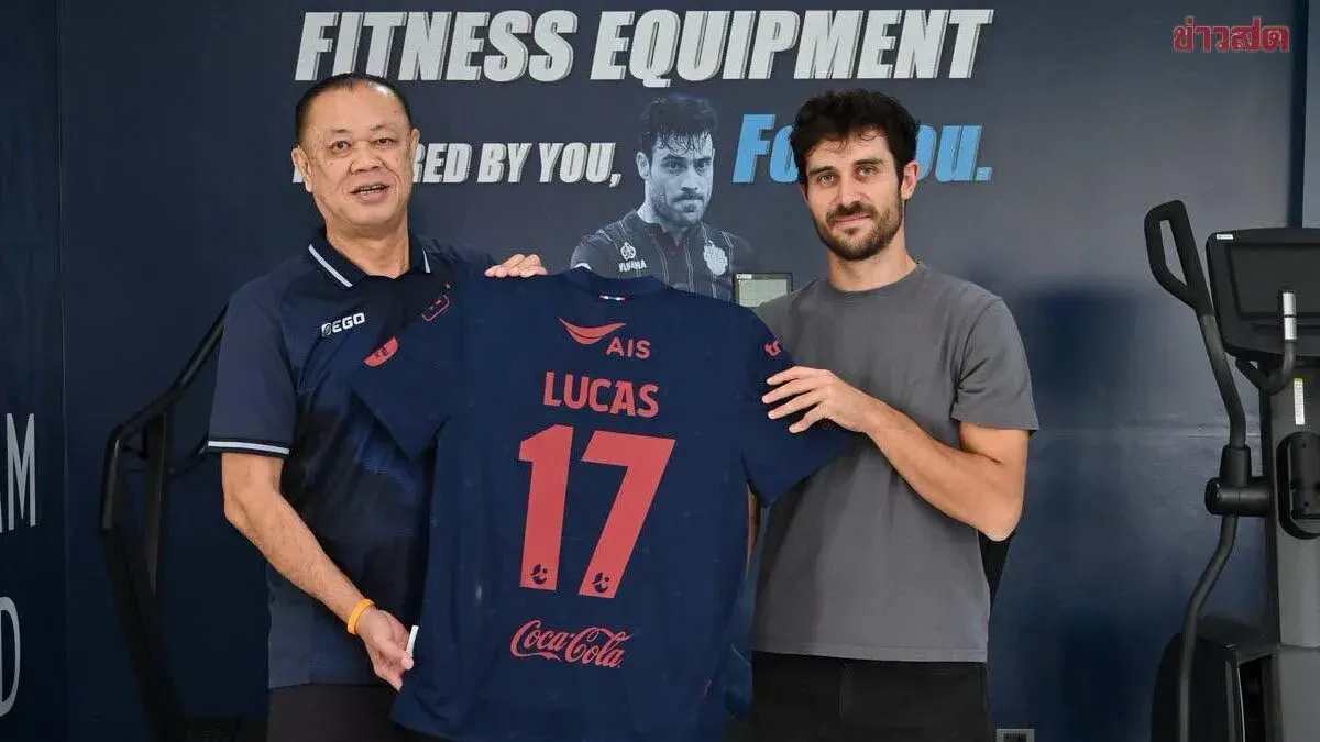 Buriram United Signs Spanish Right-Back Lucas Ahijado for 2026/27