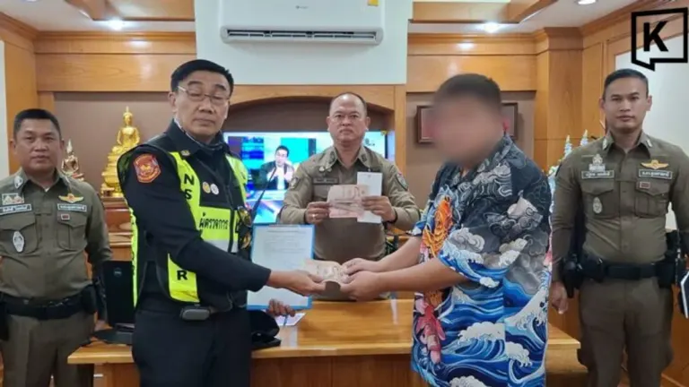 Illegal Taxi Driver Refunds Overcharged Lao Passenger