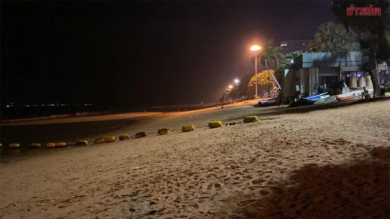 Two Women Brawl Over Beach Seat in Pattaya, One Injured