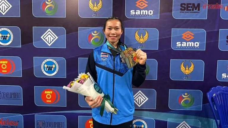 Thai Weightlifter Natchaa Wins Two Gold, One Bronze at Asian Youth Championships
