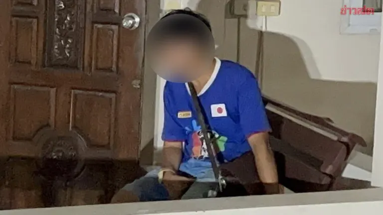 Entire Neighborhood in Uproar as Intoxicated Man with Disability Enters Wrong House and Locks Door