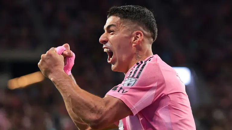 Suárez Ready to Return to Uruguay Squad for World Cup if Called Upon