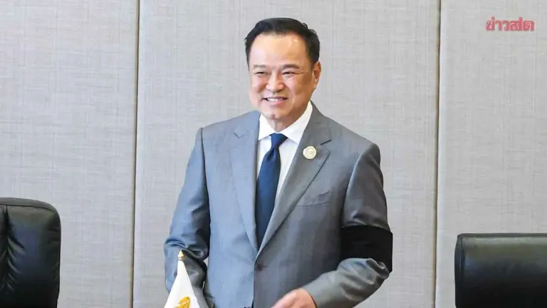 Thai PM Leads Delegation to China for Investment Summit