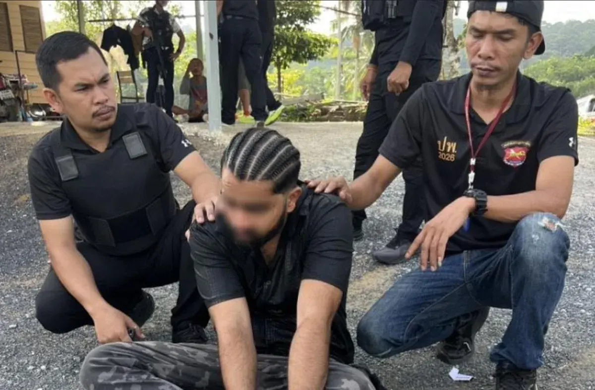 Overstaying Indian Man Arrested on Koh Phangan with Drugs after Showing Off Firearms Online