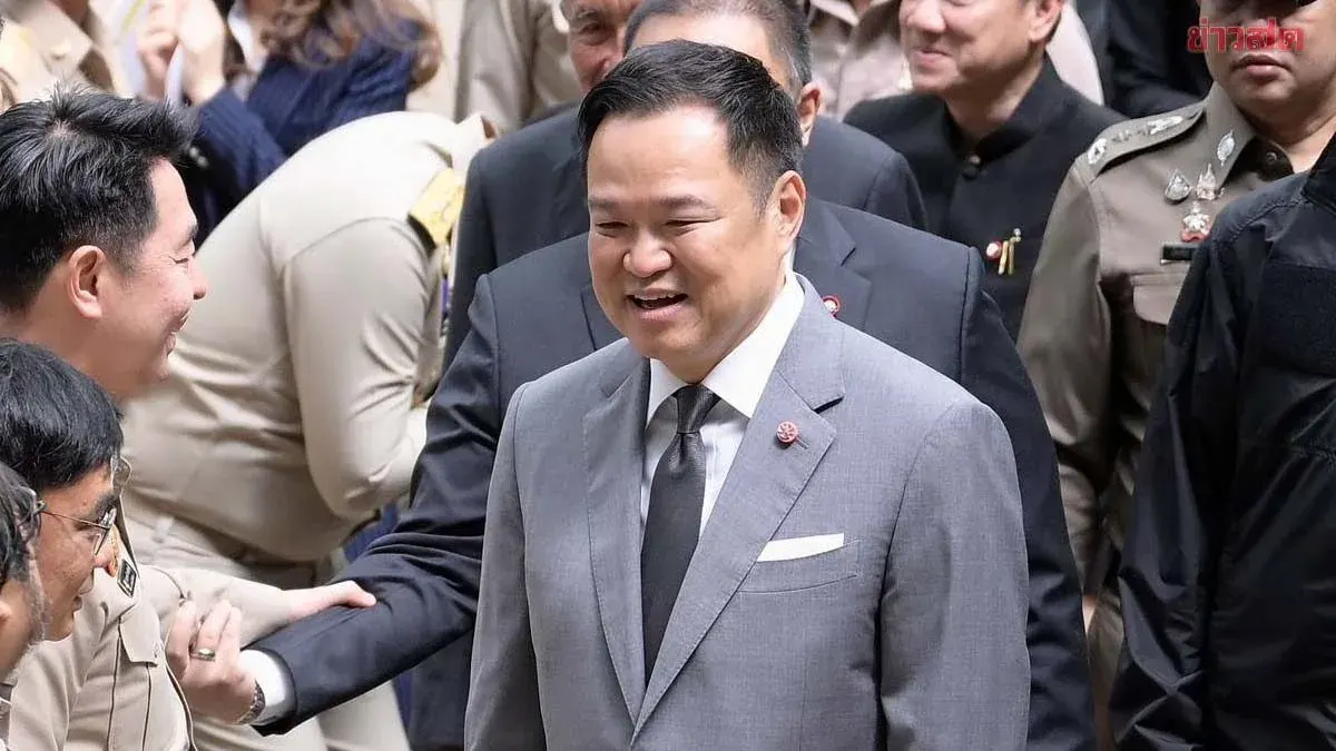 PM Orders Officials to Reach Out to Excluded Welfare Card Recipients