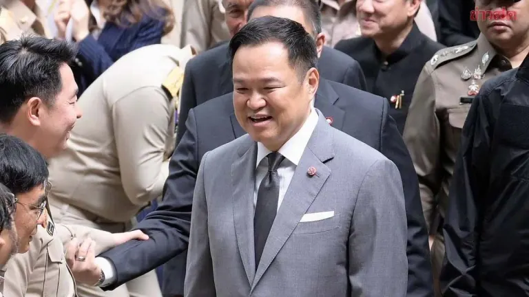 PM Orders Officials to Reach Out to Excluded Welfare Card Recipients