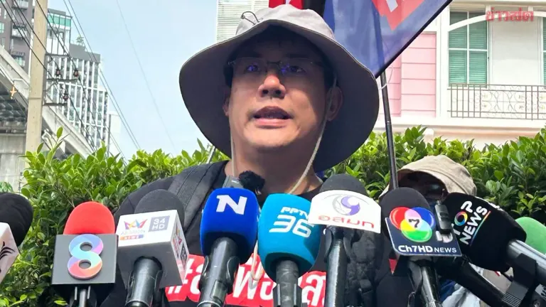 Civil Society Groups March to Pressure Election Commission on Vote Fraud Case