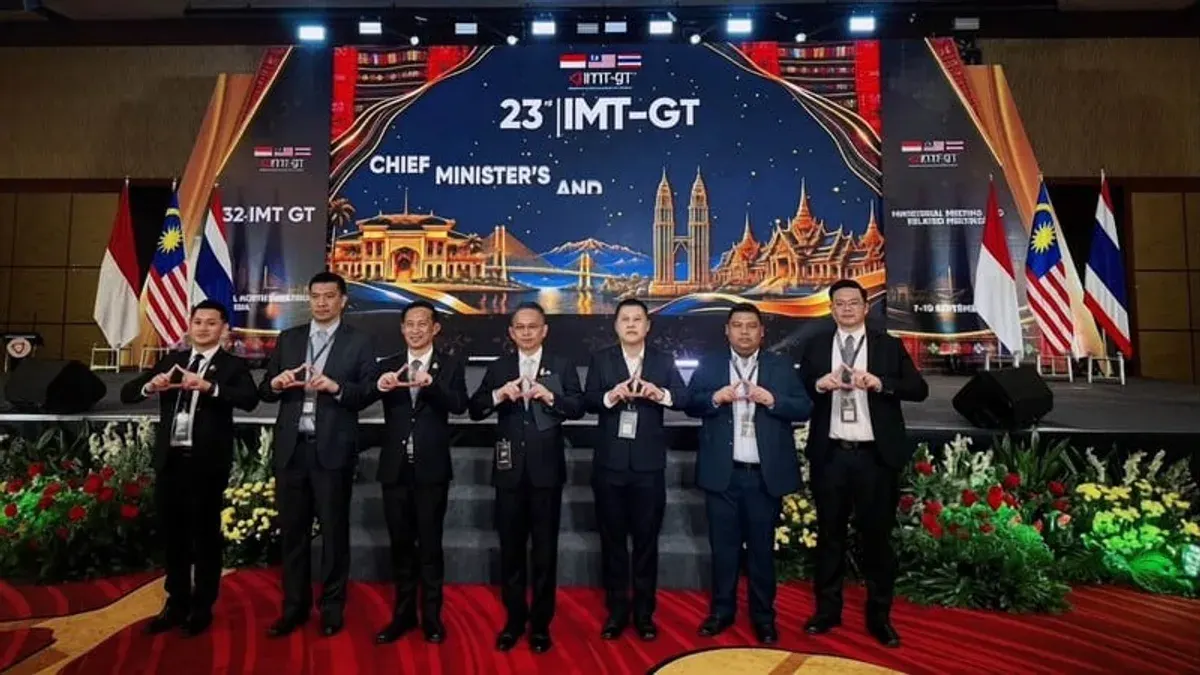 Phuket Governor Attends IMT-GT Regional Forum