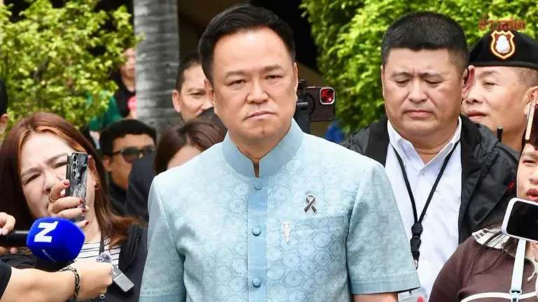 PM Orders Investigation into Personal Data Leak