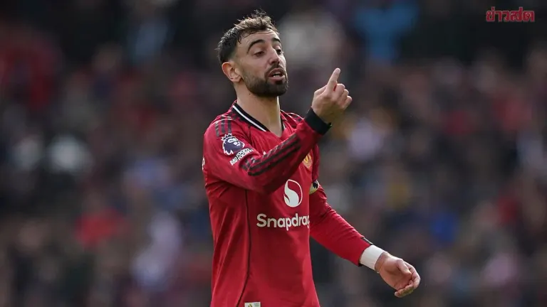 Bruno Fernandes Wins Journalists' Player of the Year Award, First Manchester United Player in 16 Years
