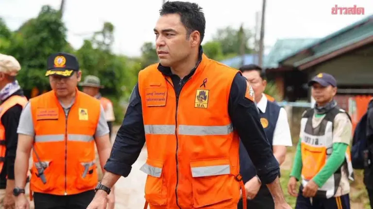 Deputy Interior Minister Surveys Flood Damage in Pua District