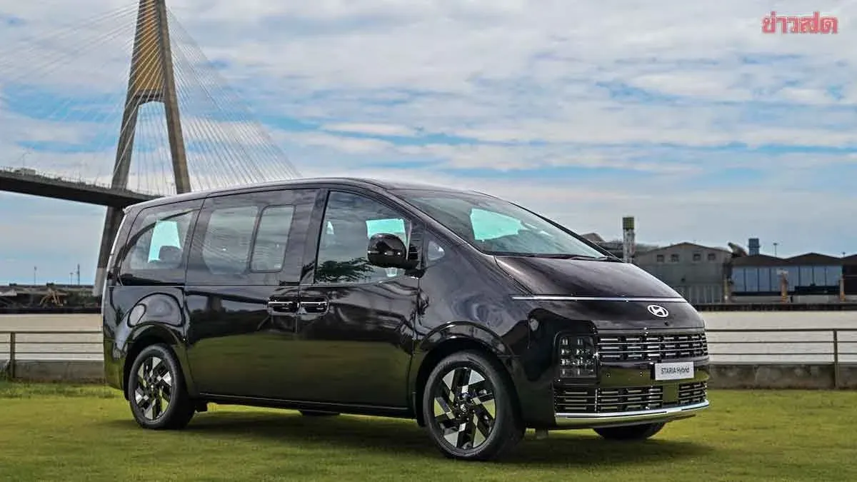 Hyundai Launches Thailand's First Hybrid 11-Seat MPV
