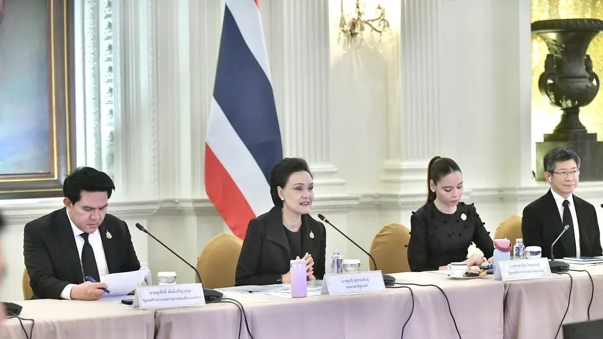 Deputy PM Supachai Launches Four-Track Economic Recovery Plan