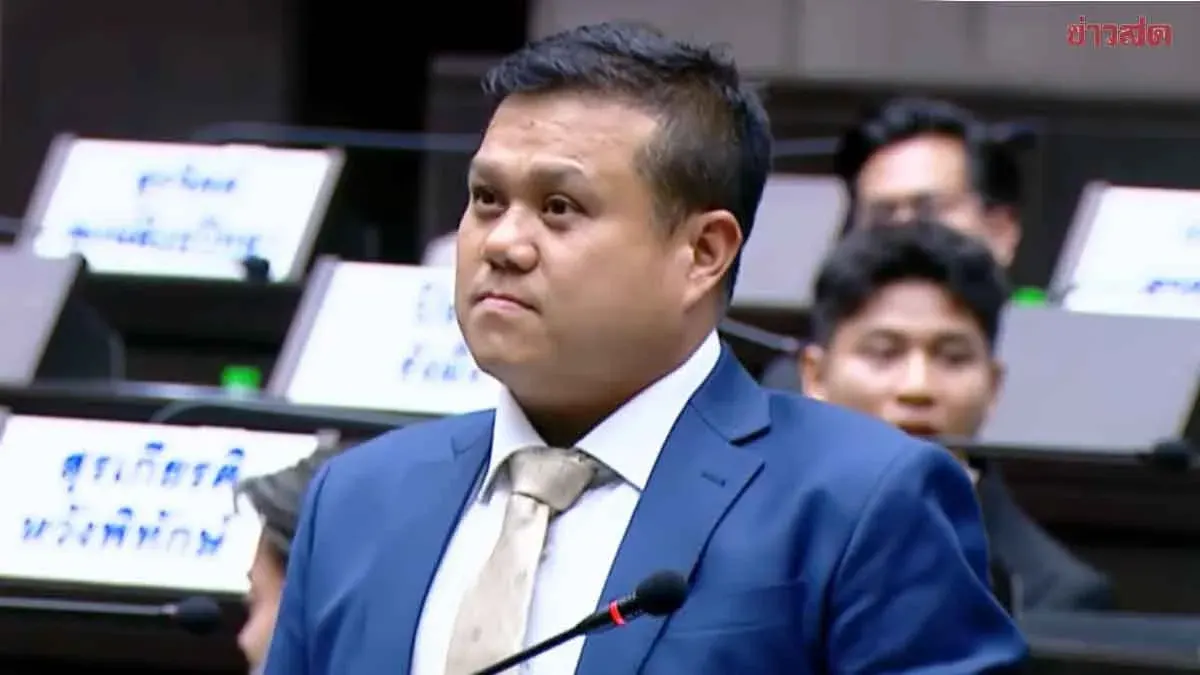 Bangkok Councilor Clarifies Card-Swiping Mixup as Accidental