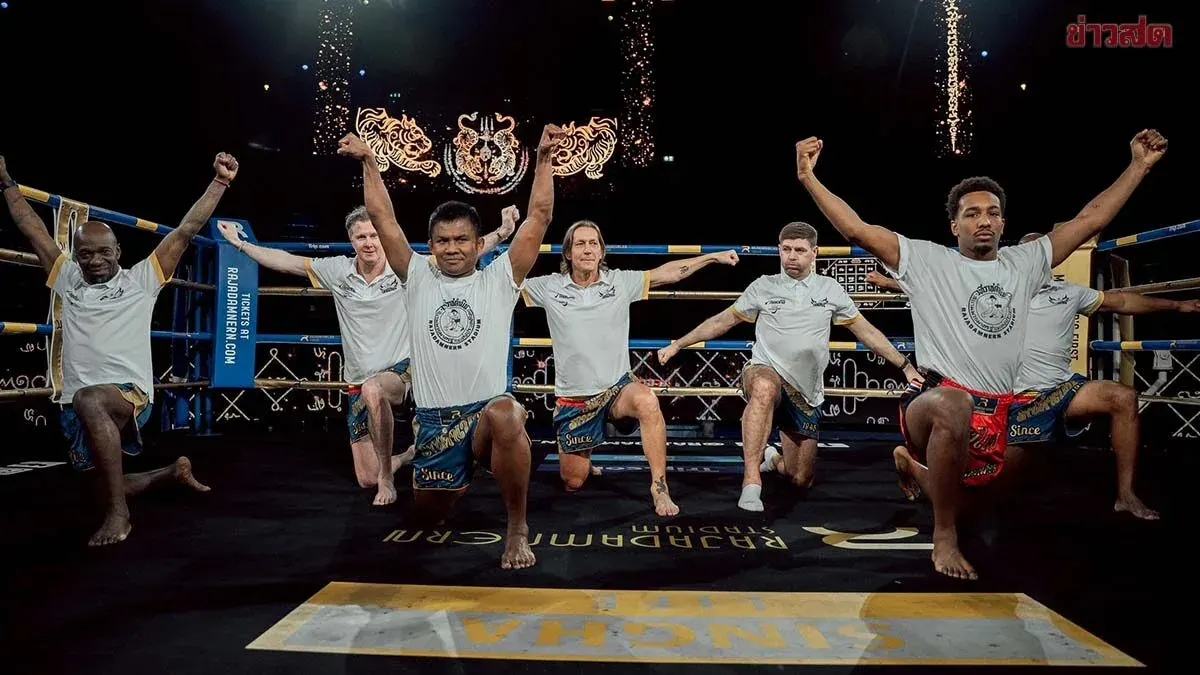 Gerard and McManaman Lead Five Football Legends to Rajadamnern, Buakaw and Daniel Teach Thai Boxing