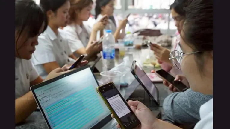 Thailand Debates Mobile Device Harm to Children's Mental Health