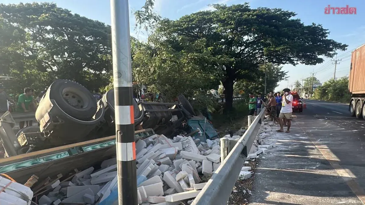 Tragic Accident: Lightweight Brick Truck Tire Explodes, Vehicle Flips Over and Crushes Driver