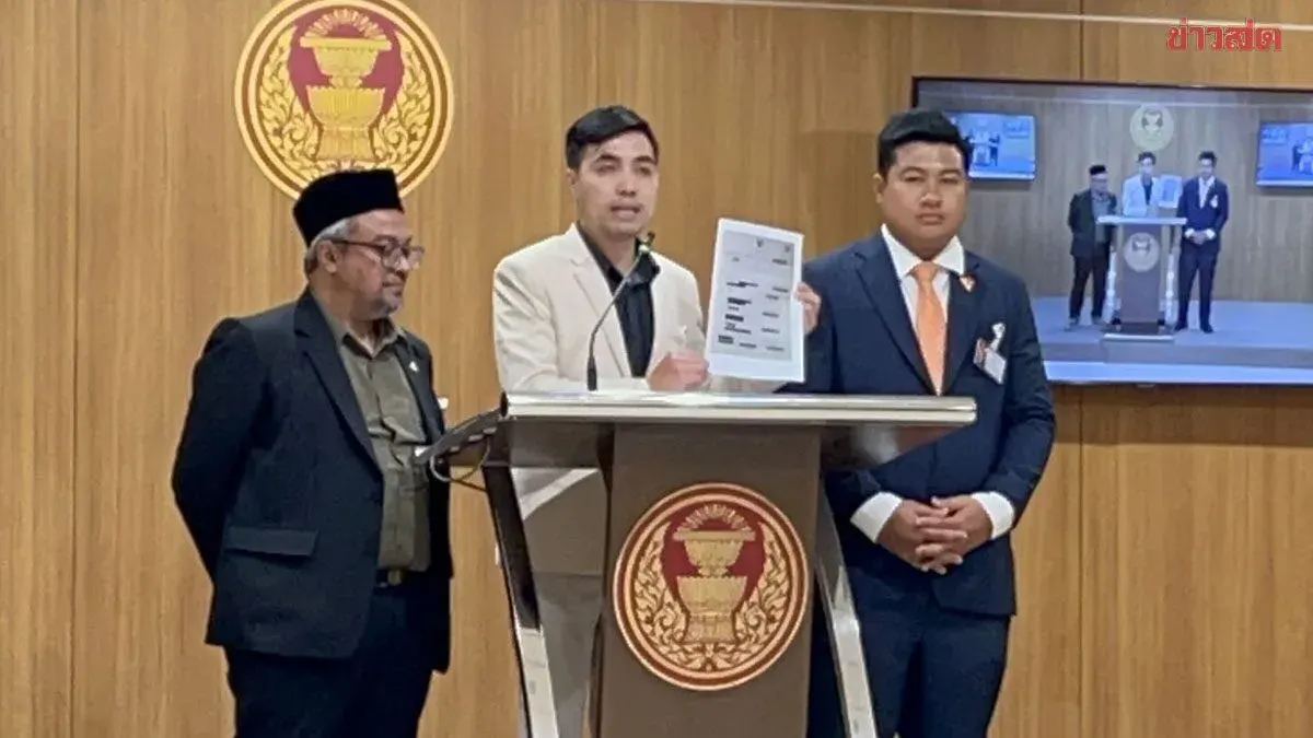 Lawmaker Exposes Scheme Converting Chinese Children to Thai Citizens