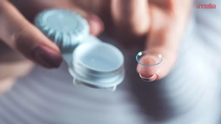 Eye Experts Warn Against Contact Lenses on Flights