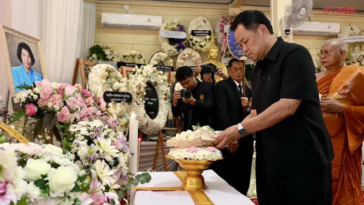 PM Anutin Presides Over Mother's Cremation Of Bhumjaithai MP