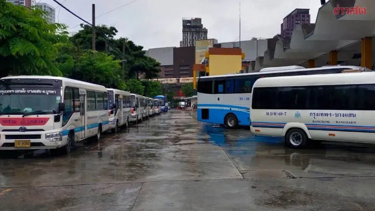 Five Eastern Routes Suspended as Floods Hit Thailand