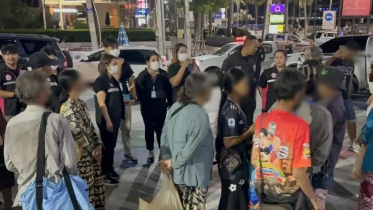 Pattaya Police Arrest 17 Cambodian Beggars Including Children