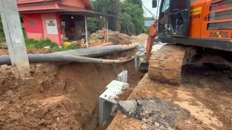 Soil Collapse Buries Worker at Rayong Construction Site