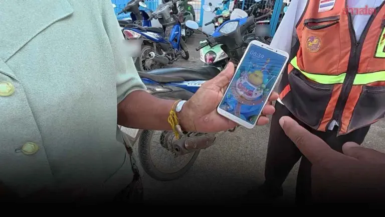 Elderly Woman's Hopes Dashed: Thailand Help Thailand Plus Program Fails Due to No Internet on Phone After Nearly 3-Hour Wait