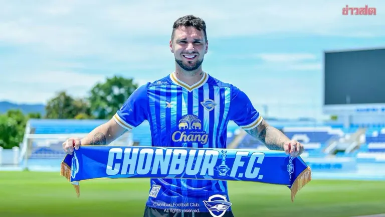 Chonburi FC Signs Brazilian Striker Dennis Murillo