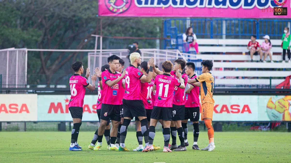Nongbua Pitchaya Edges Past Pattani to Gain First-Leg Advantage in Thai League Promotion Playoff