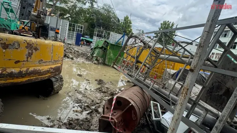 Construction Crane Collapses in Bangkok, One Injured