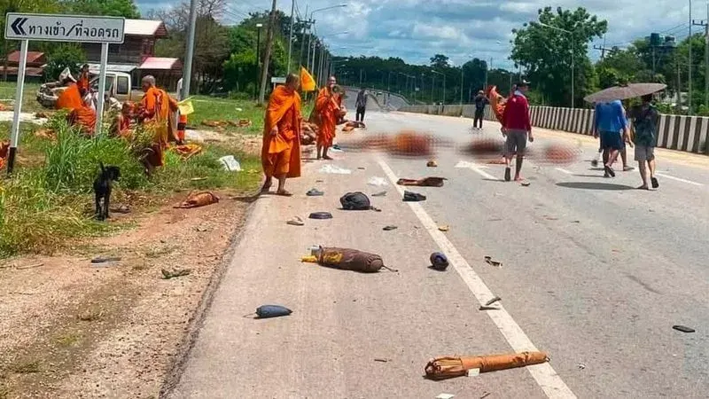 Pickup Truck Hits Monks, Eight Killed In Mukdahan